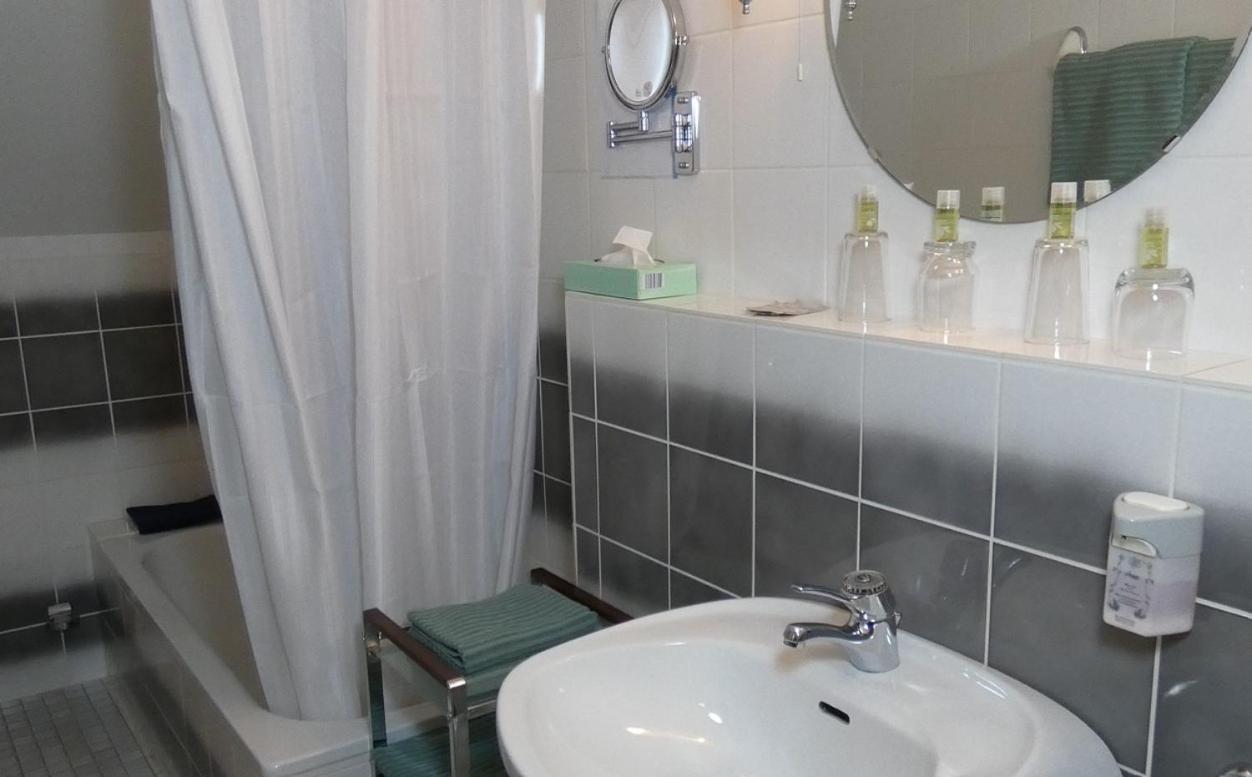 Zenner'S Landhotel Newel Экстерьер фото